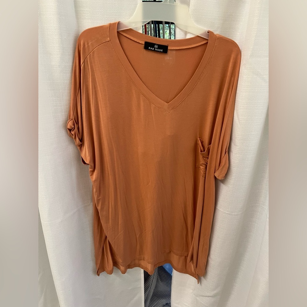 Rae Mode Peach Top